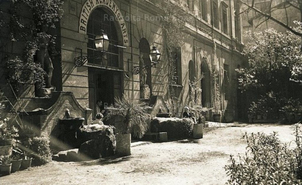 Via Margutta, the street where the Jandolo brothers had their shop, in the early 20th century