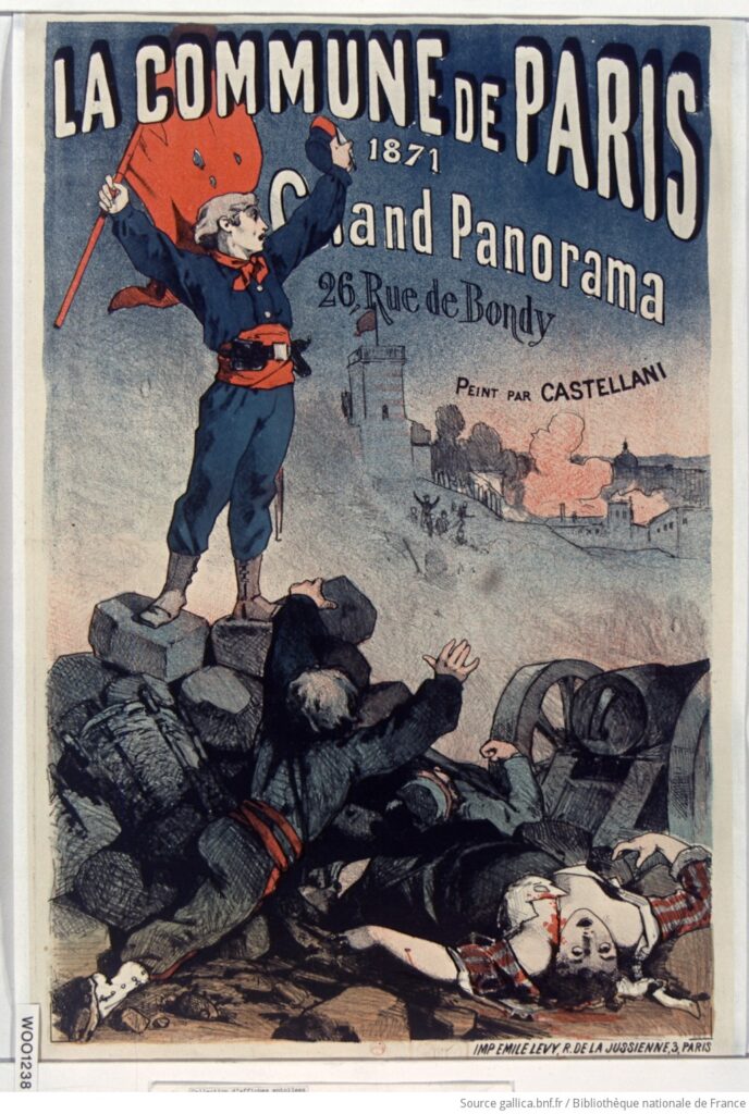 Un jeune homme habillé en bleu et en rouge brandissant un drapeau rouge surmonte une barricade, en bas de laquelle des cadavres gisent. Paris brûle au fond.