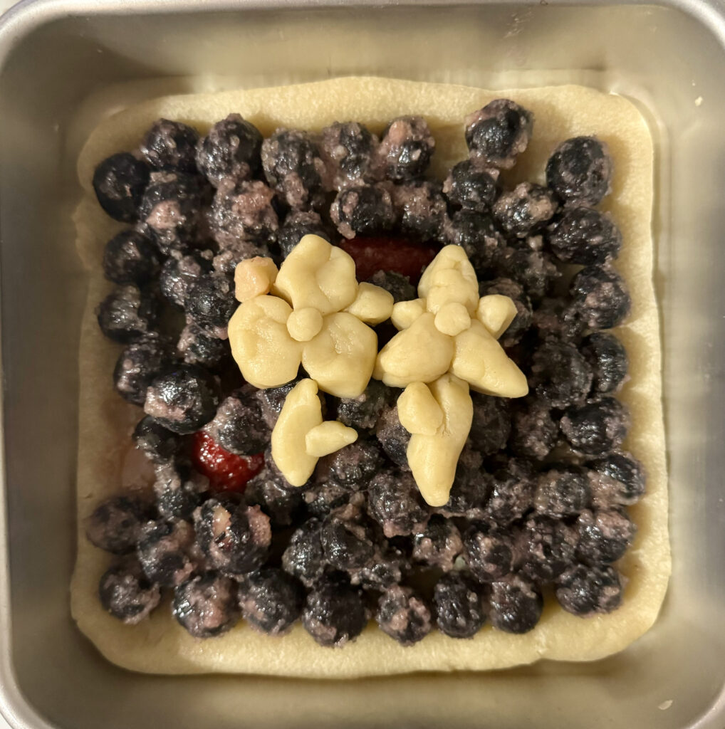 les baies avec les restes de décors de pâté