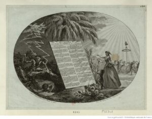 Une femme regarde un grand tableau où sont inscrits les droits de l'homme et du citoyen