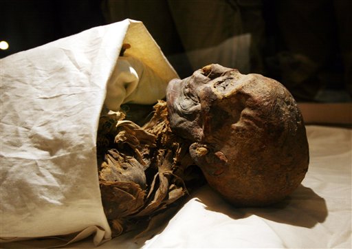 Image of the mummy of Hatshepsut