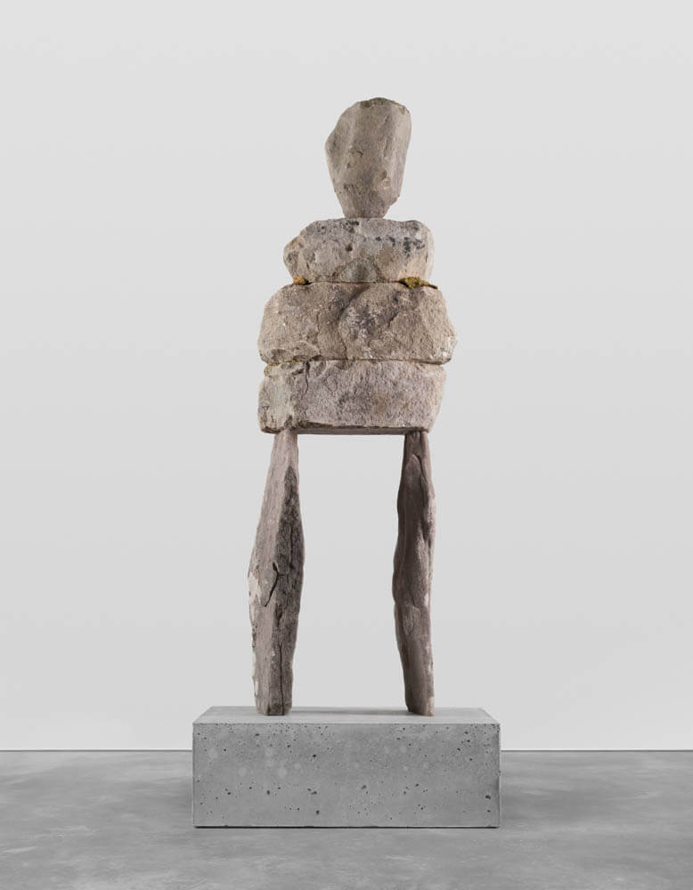 Stone humanoid statue "the shocked"